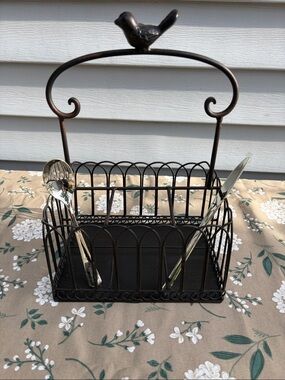 Bird-Top Utensil Caddy
